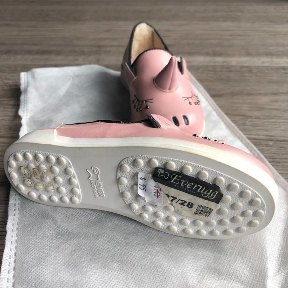 Childs LEATHER EVERUGG Pink Unicorn Shoes with Horn and eyelashes - Picture 8 of 10